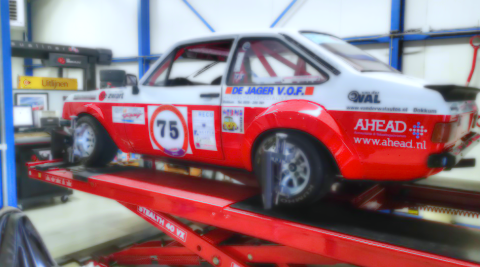 Professioneel uitlijnen van auto's